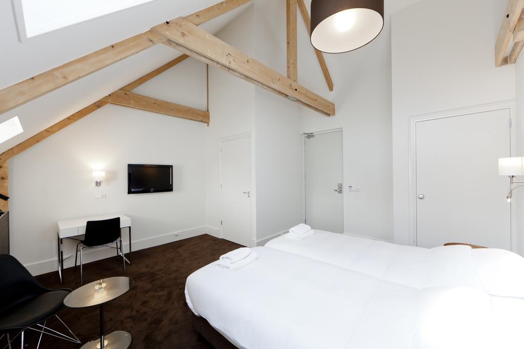 College Hotel Алкмар Экстерьер фото